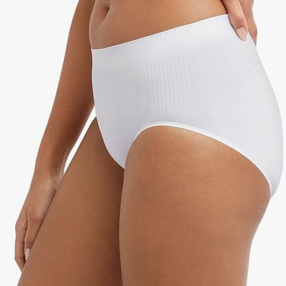 NWT Bali Women's Seamless Underwear Brief 3-Pack, Comfort Revolution no-show, 5 - Picture 3 of 5